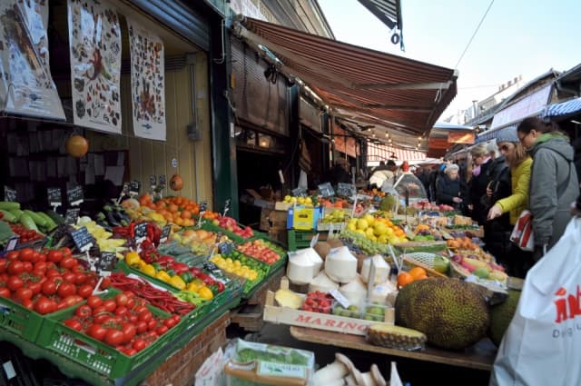 Naschmarkt - nyalánkságok piaca