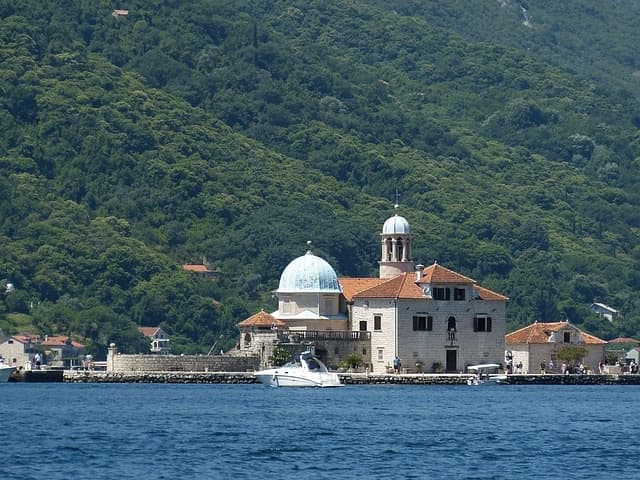 Egész napos hajós kirándulás ebéddel, Kotor