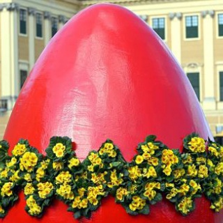 Húsvét Bécsben - óriás tojás