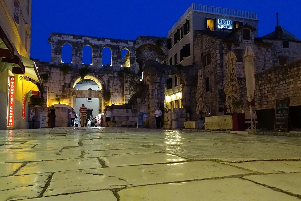 Nyárvégi kiruccanás Dalmáciában - Split, Trogir