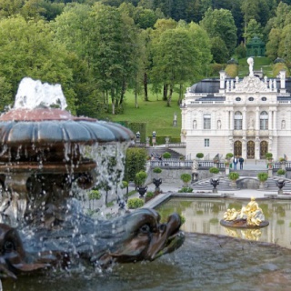 Bjs, CC0, via Wikimedia Commons