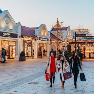 Black Friday Parndorfban - kép 1