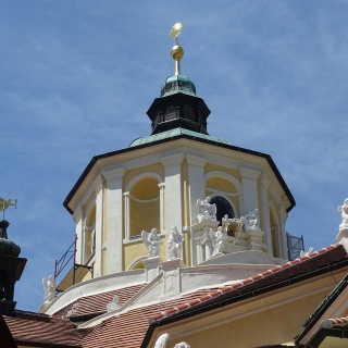Szomszédolás az Eszterházyaknál - Fraknó vára és Eisenstadt - kép 1