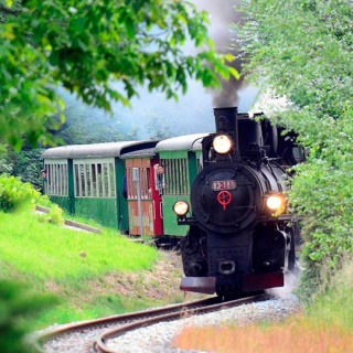 Utazás a múltba - Kastélytúra és nosztalgia vonatozás Stájerországban - kép 1